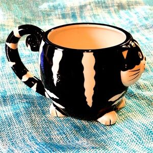 Pier 1 Hand painted Chubby Cat Ceramic Coffee Tea Cup Kliban Black White Mug